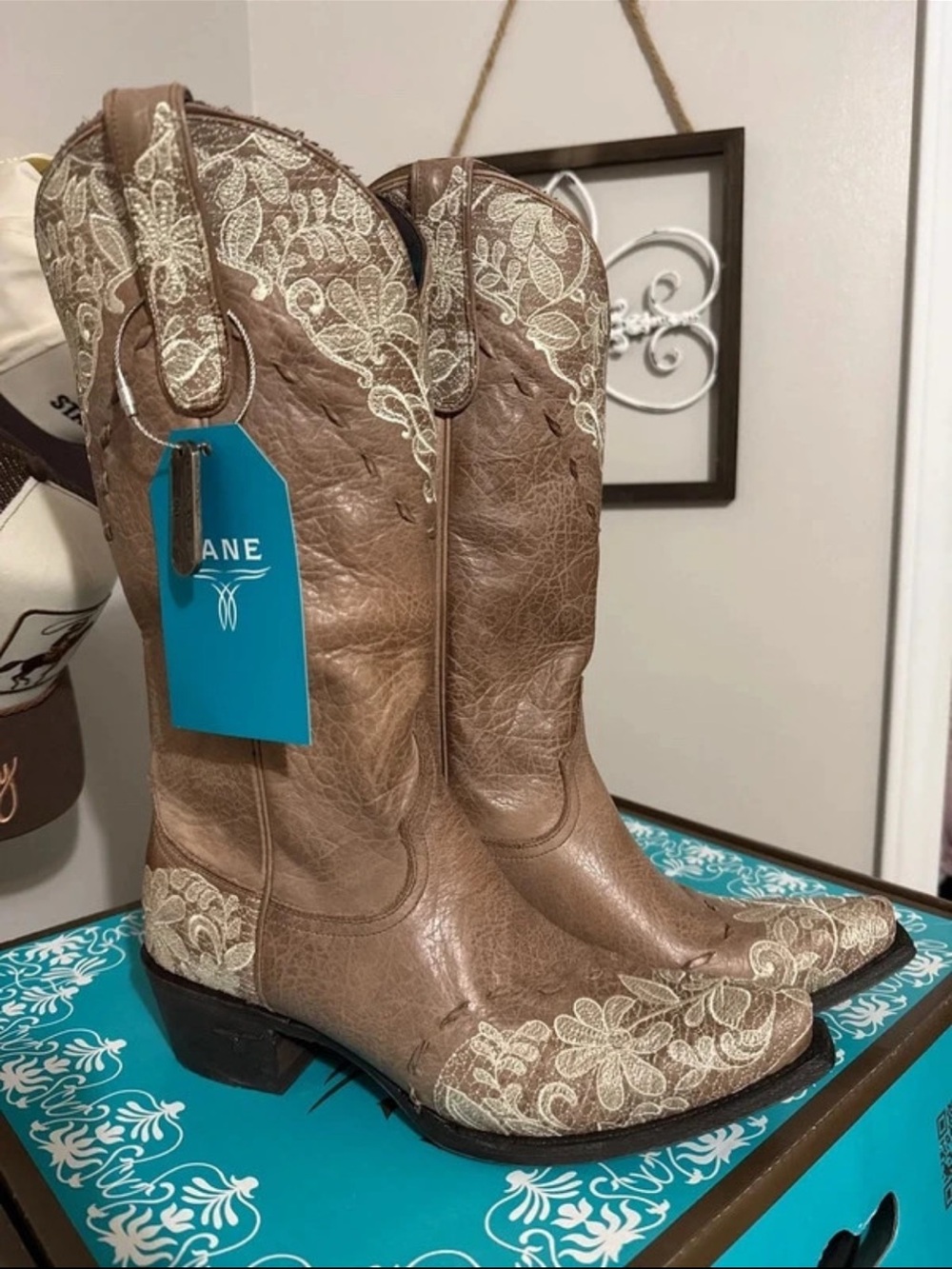 Lane Boots NWT Jeni Lace